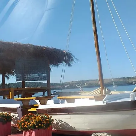 4 Persons - Direct By The Sea, 1st Floor Апартаменты