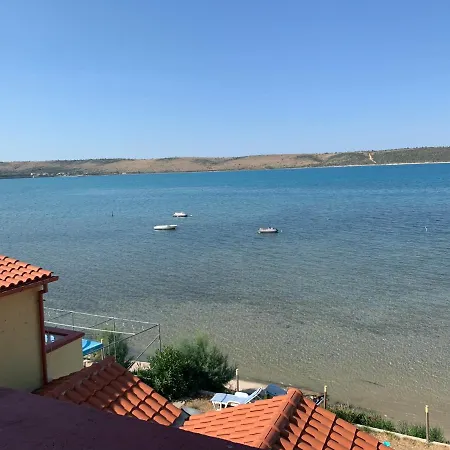 4 Persons - Direct By The Sea, 1st Floor Апартаменты