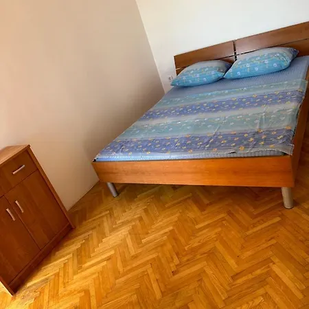 M, 4 Persons - Direct By The Sea, 1st Floor *